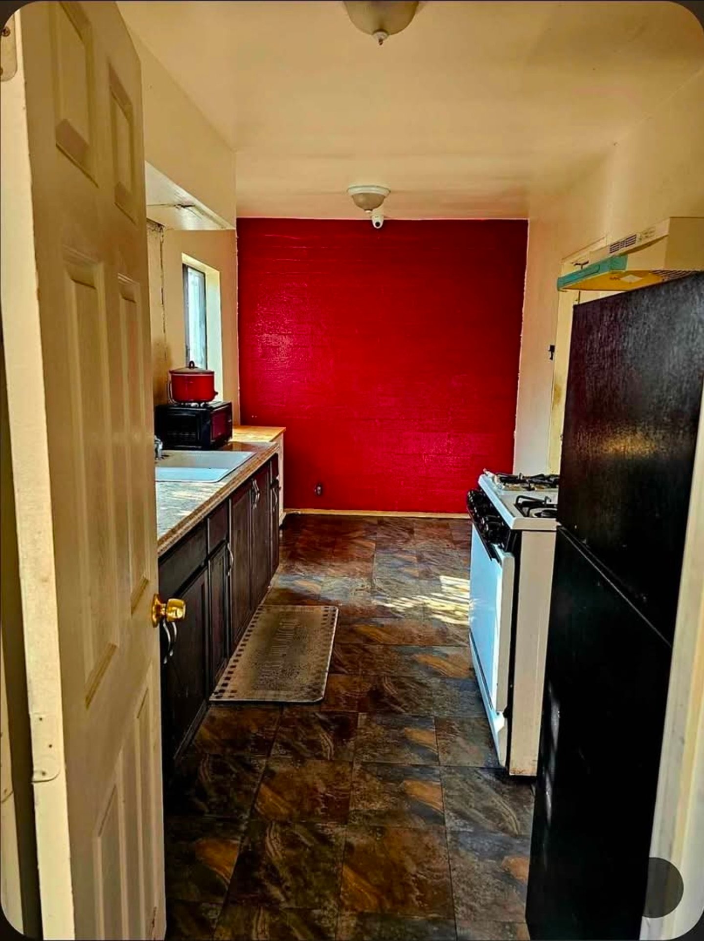 Los Angeles House: 9726 zamora ave