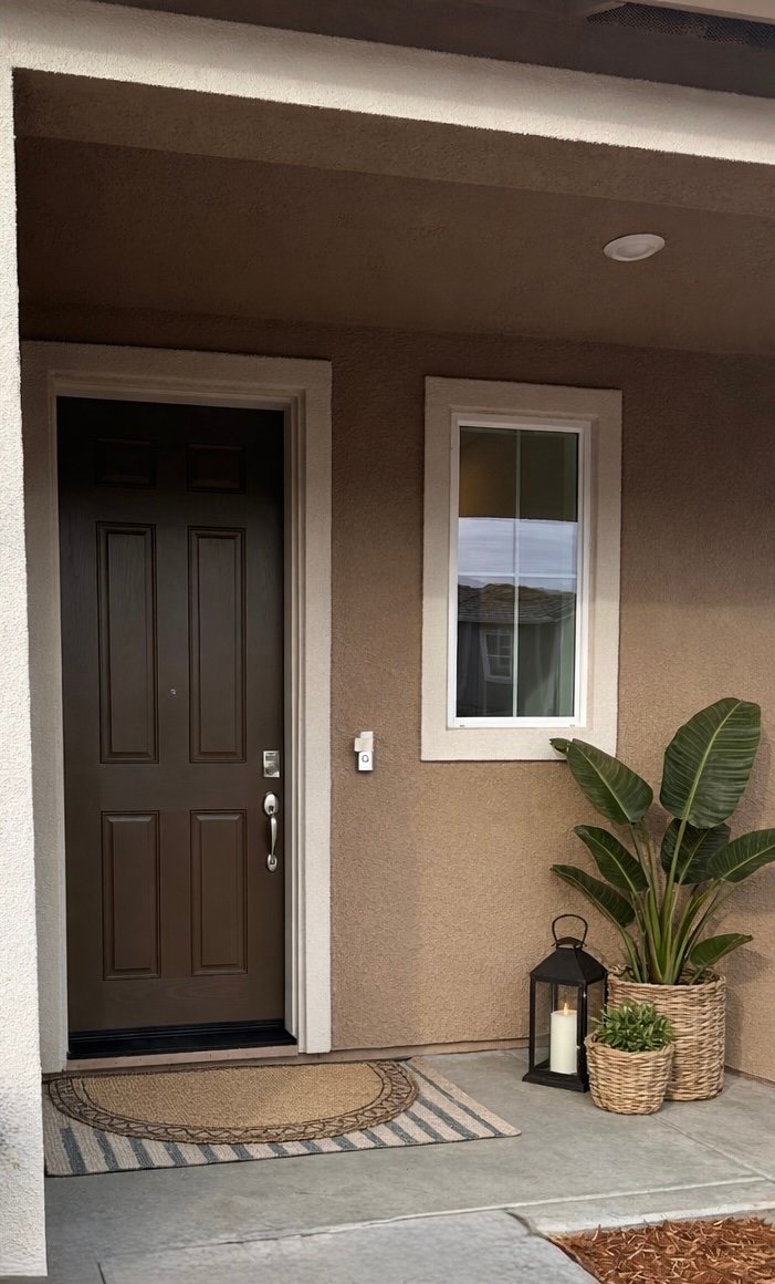 Folsom House: 4402 Neptune Cir