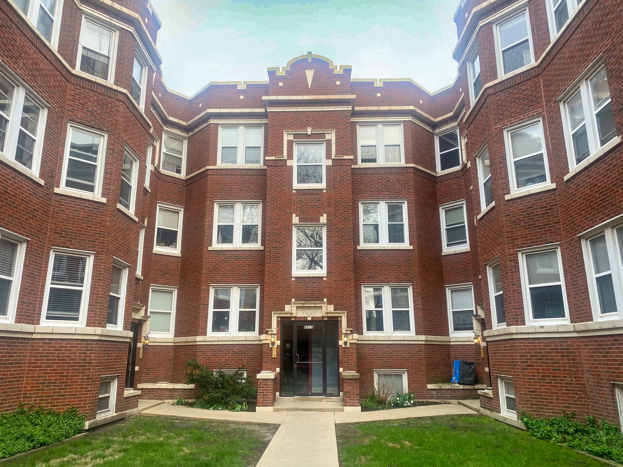 Chicago Condo: 6421 N Greenview Ave