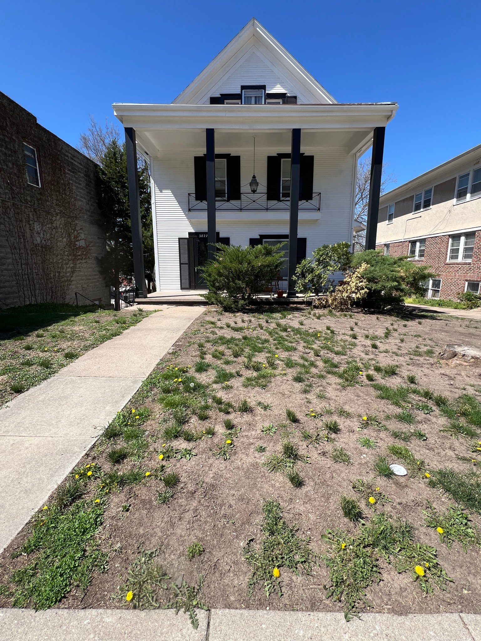 Lincoln Apartment: 3827 South 48th Street