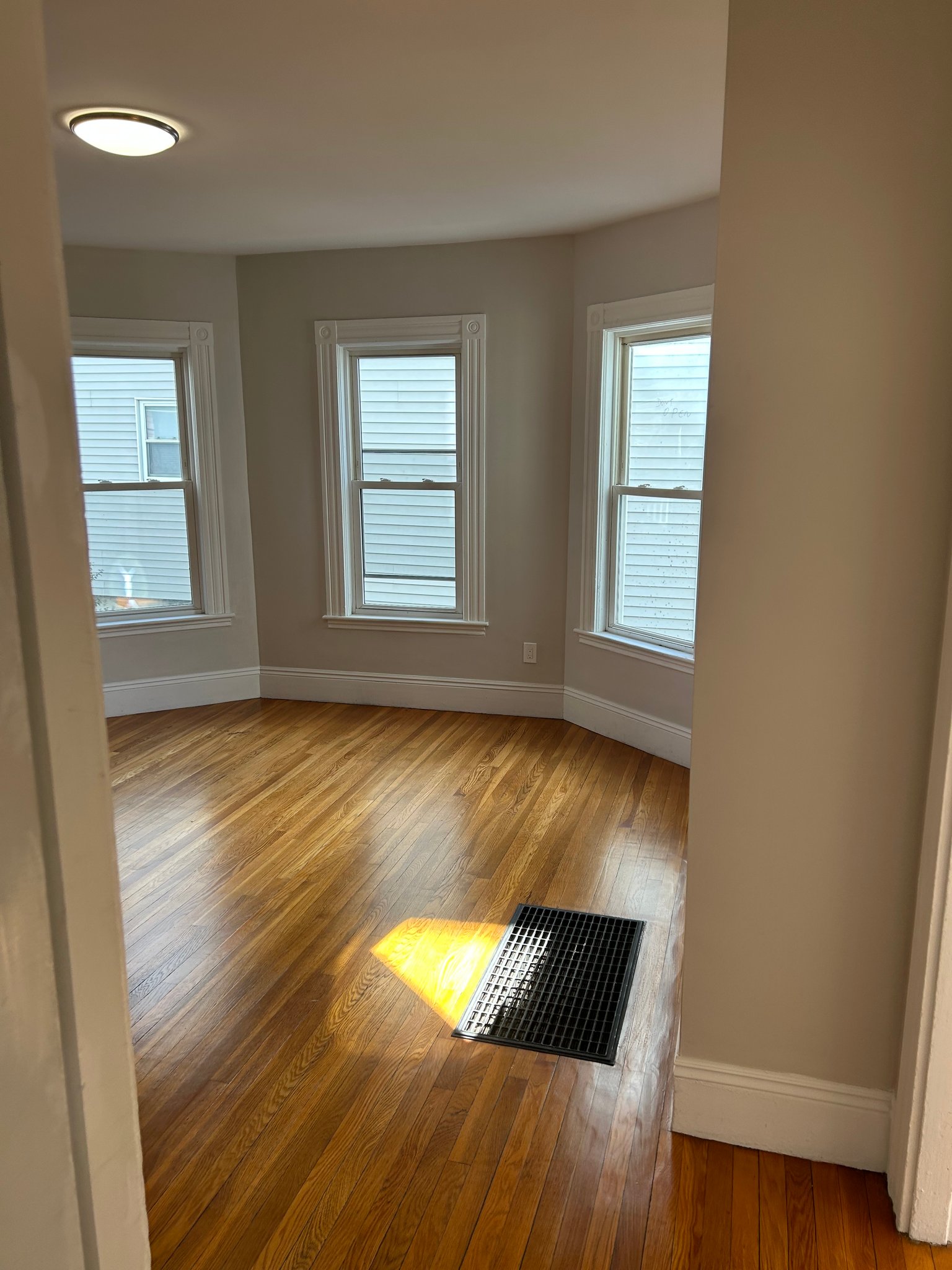 SOMERVILLE Multiplex: 81 FLINT STREET