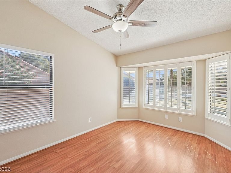 Las Vegas House: 582 Kavanagh Pl