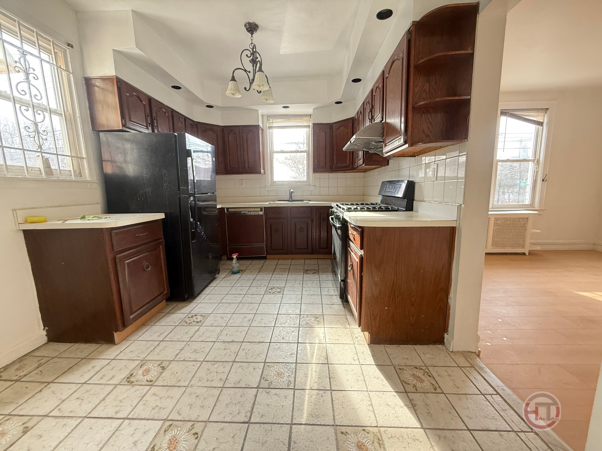 Bronx Multiplex: 3070 Coddington AVe