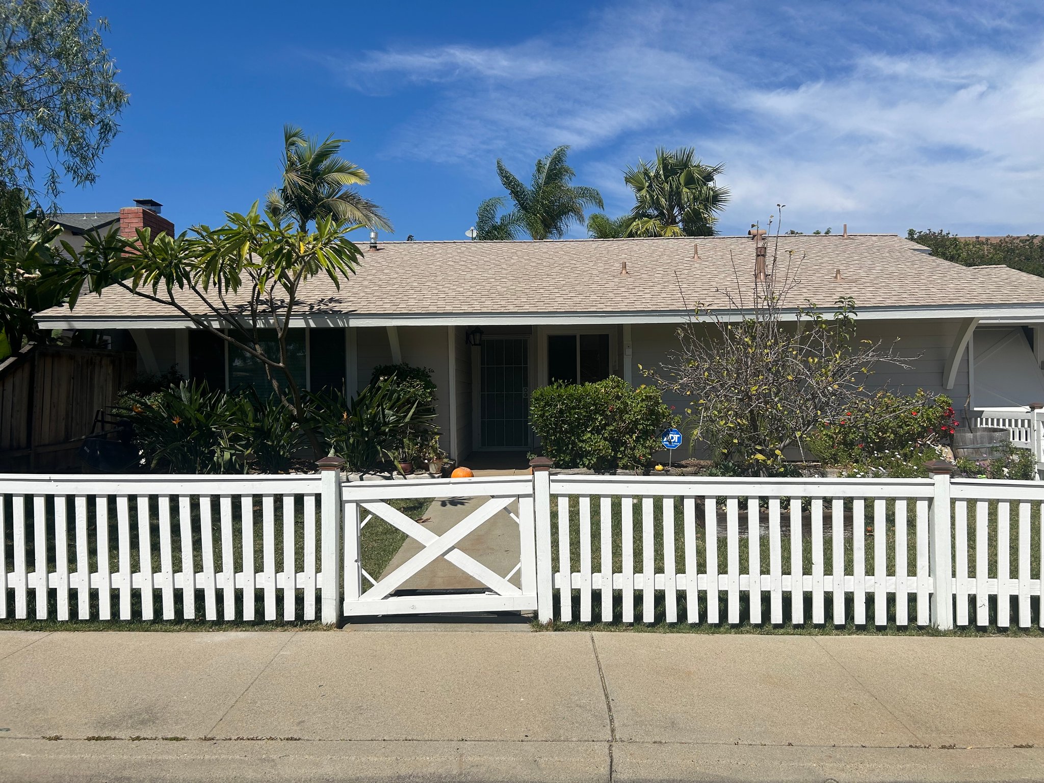 Escondido House: 1916 Felice Dr