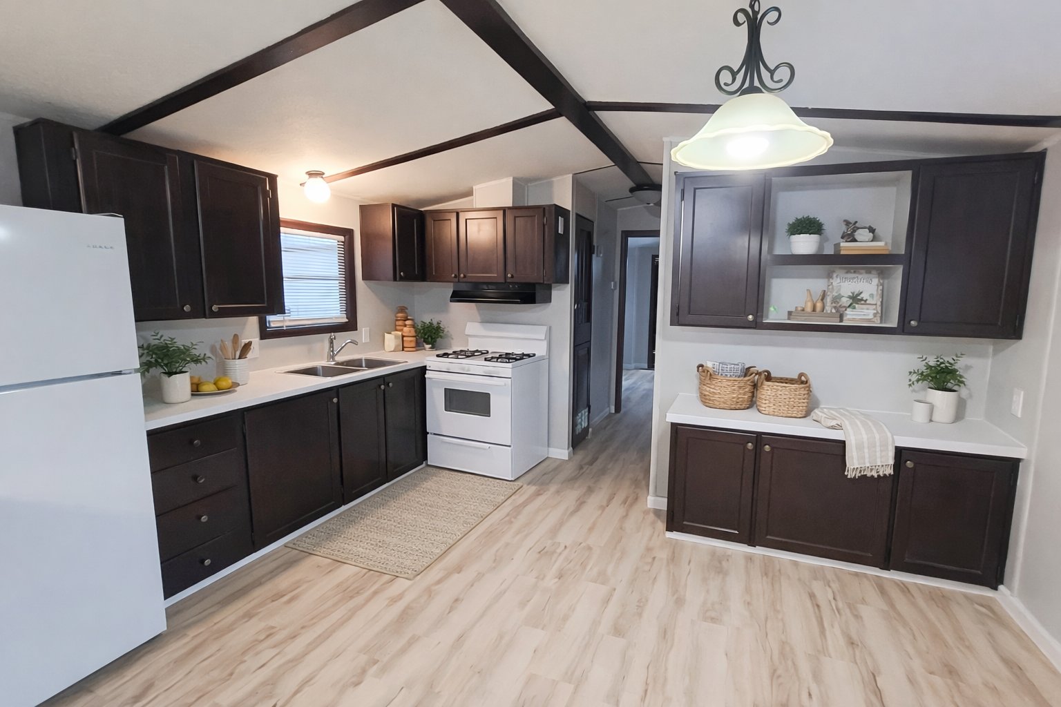 Centralia House: 1 Deerwood Park