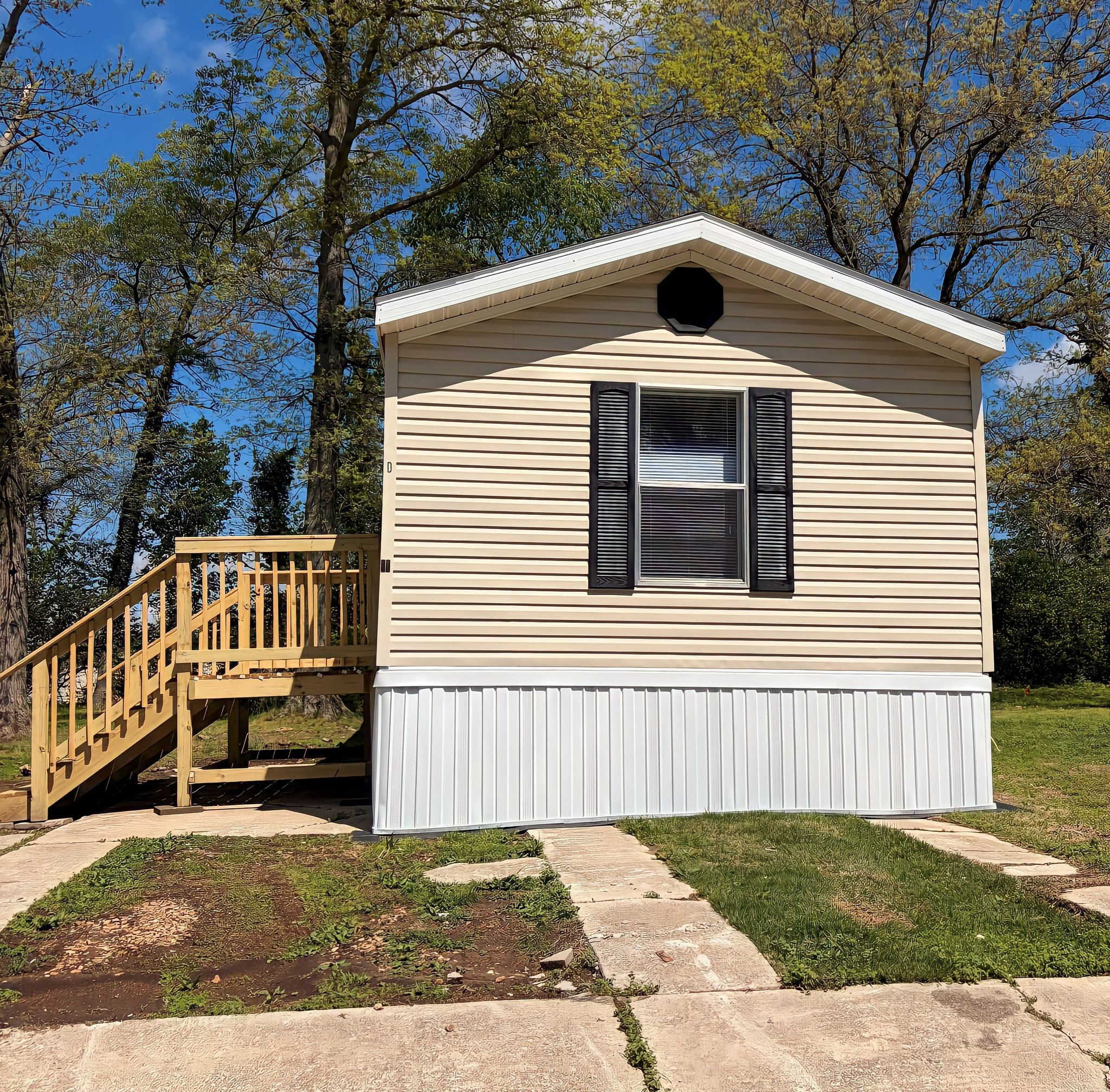 Centralia House: 11 Deerwood Park