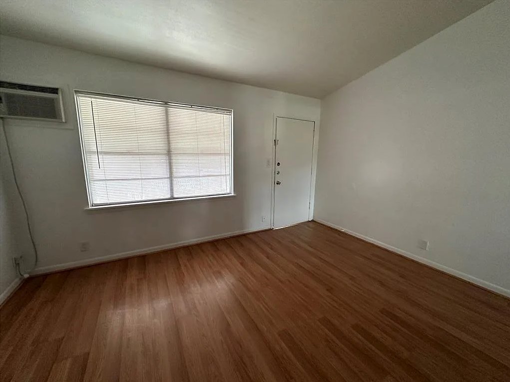 Houston Apartment: 1023 Lyndon