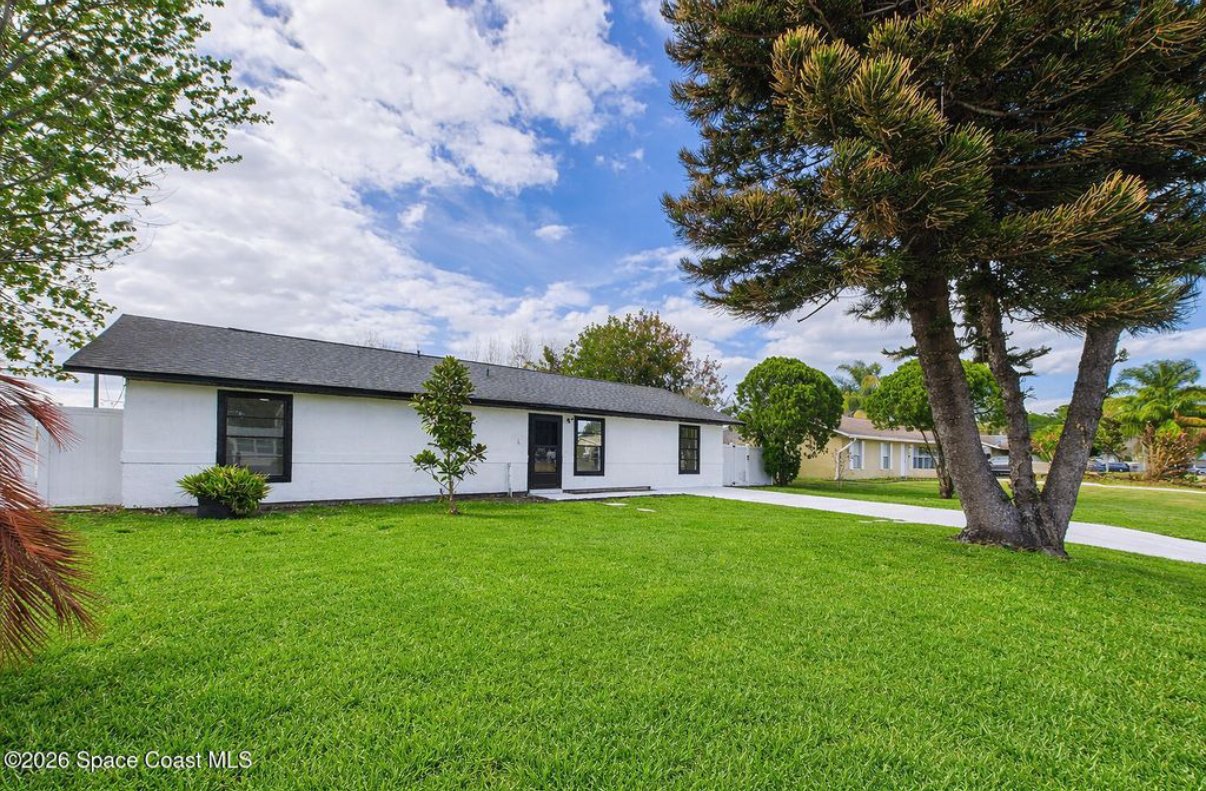 Cocoa House: 6990 Bryant Rd