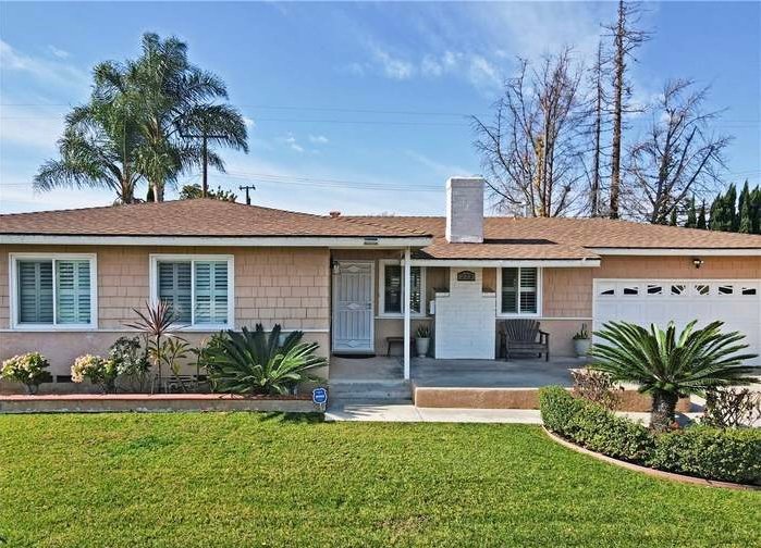 Anaheim House: 223 N Kendor Dr