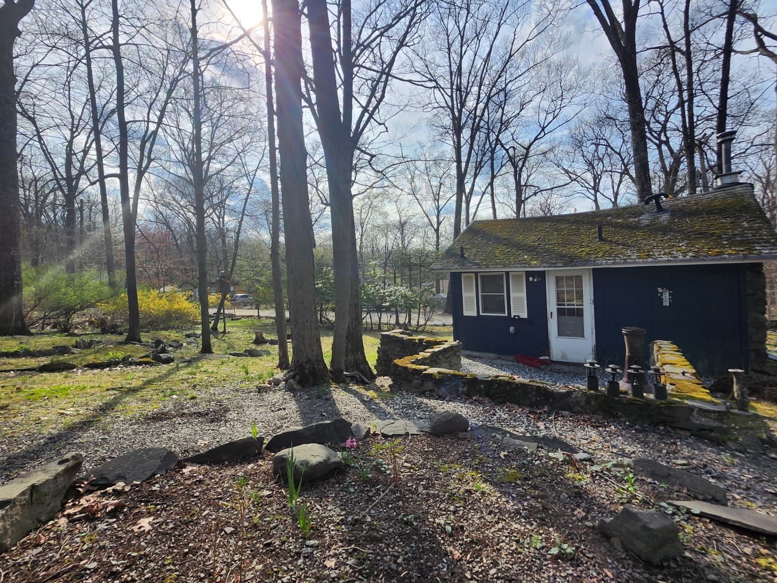 Monroe House: 5 Woodland Cir South