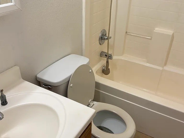 Phoenix House: 12386 N 20th Ln