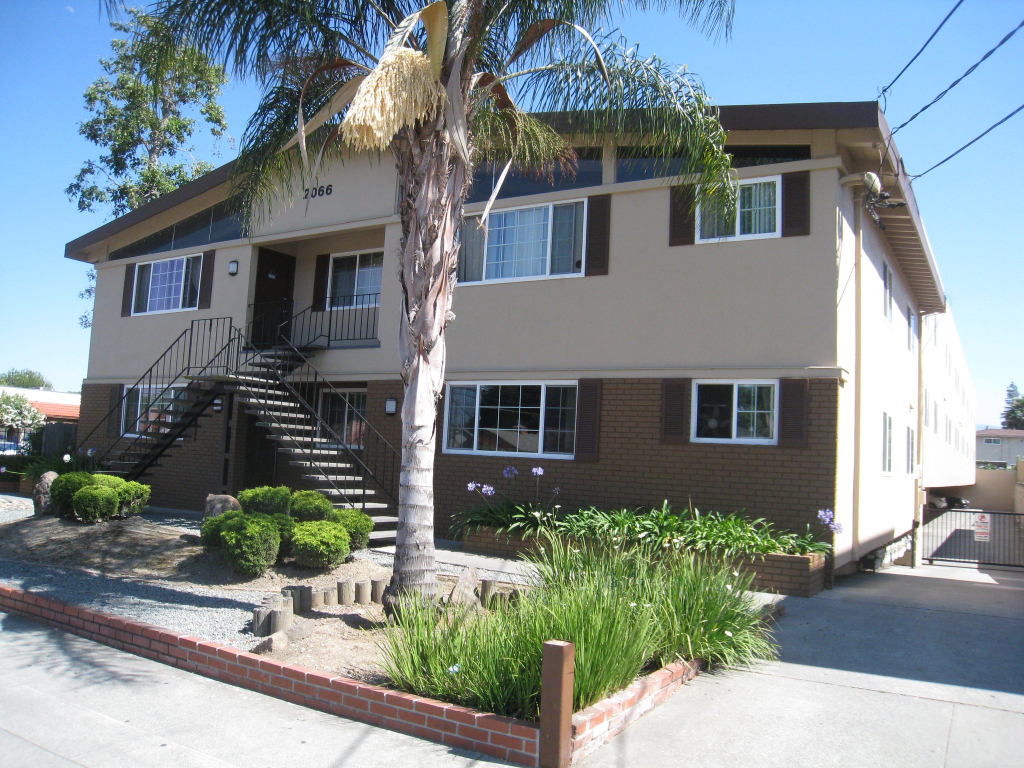 San Jose Apartment: 2066 Fruitdale Avenue