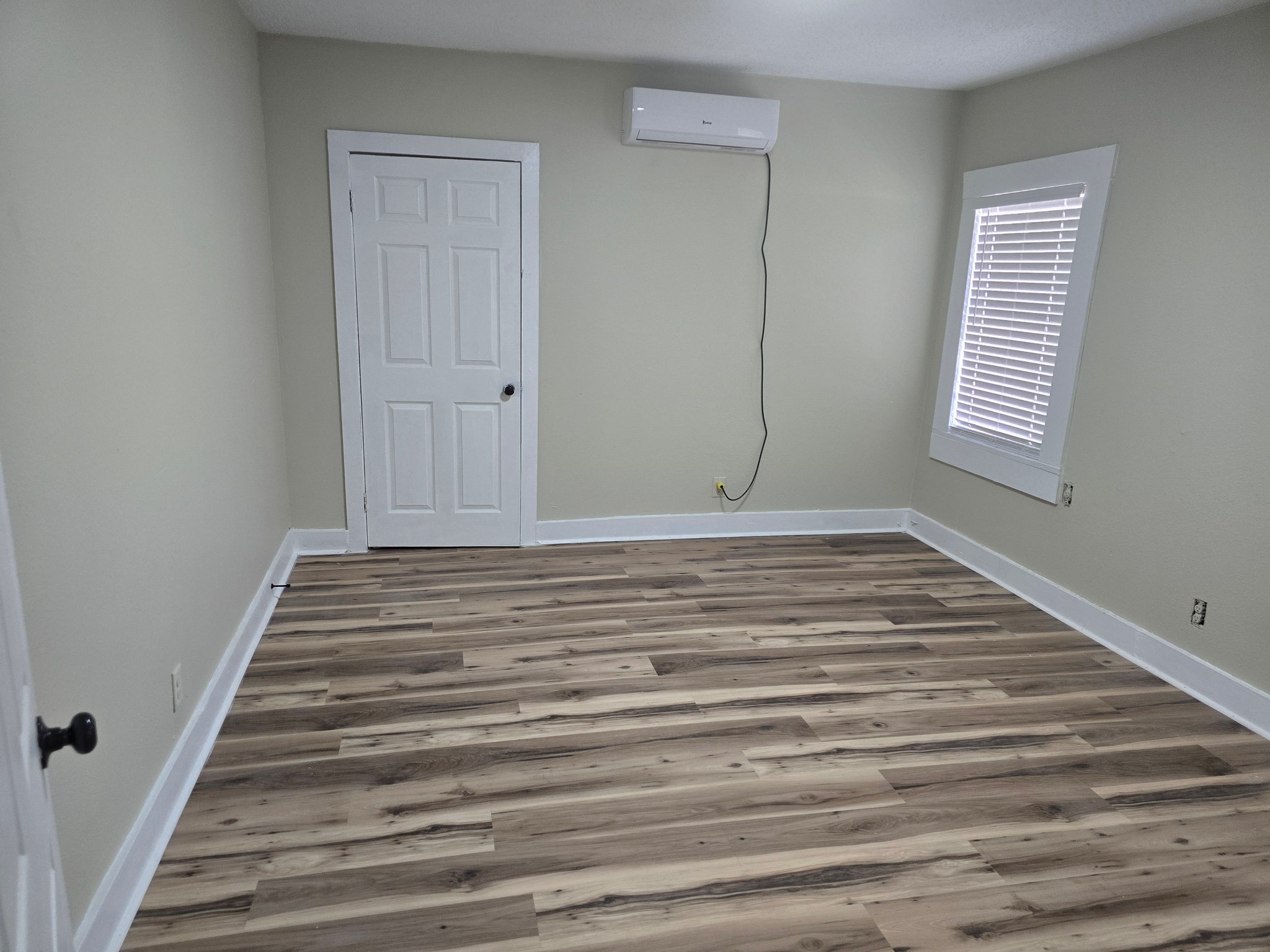 Greenville Apartment: 614 Fairview Ave