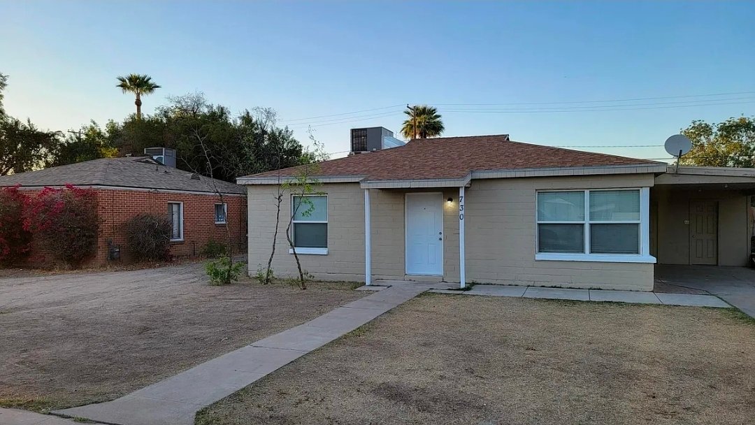 Mesa House: 730 E 1st Street