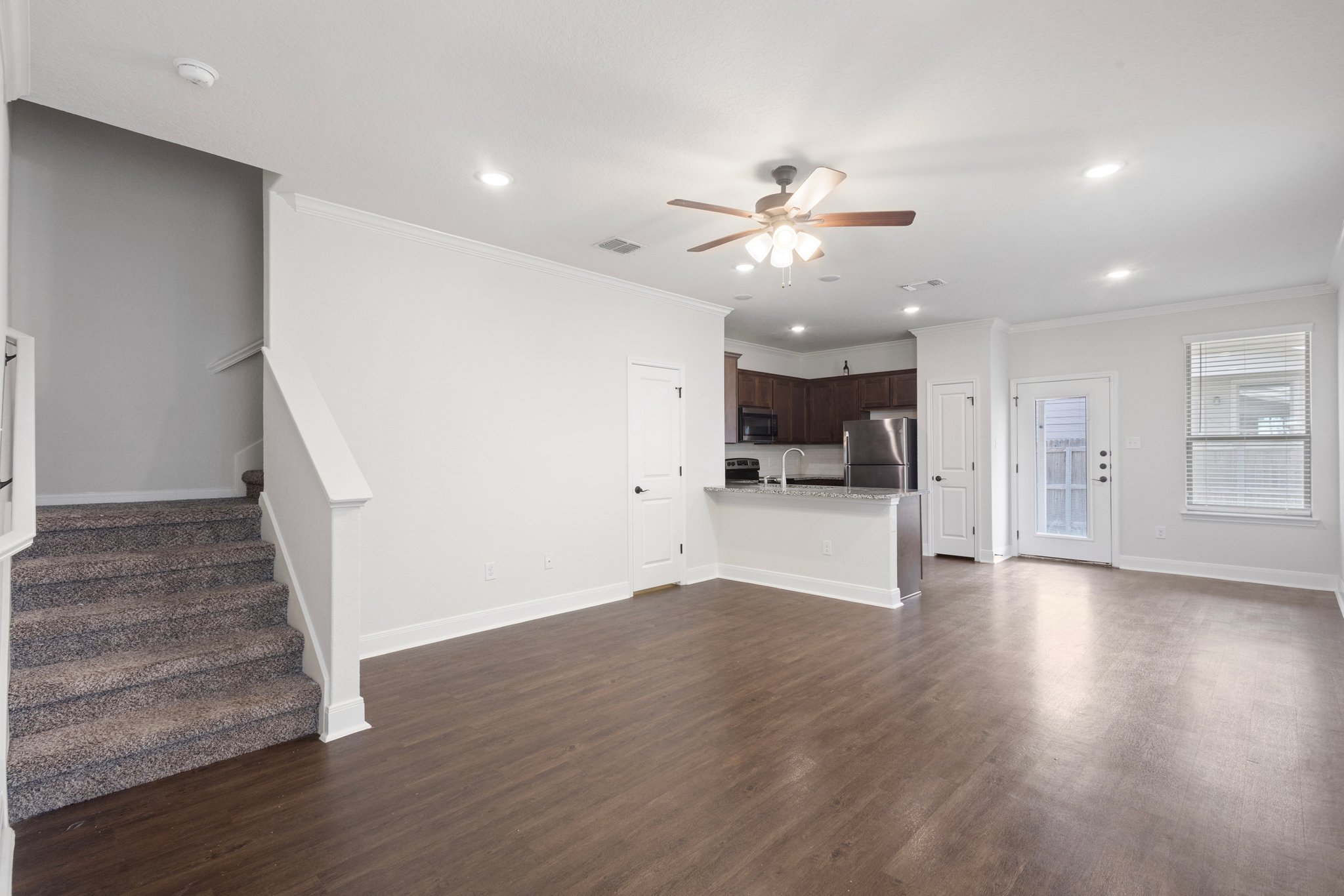 San Antonio Multiplex: 10303 Candlewood Ln