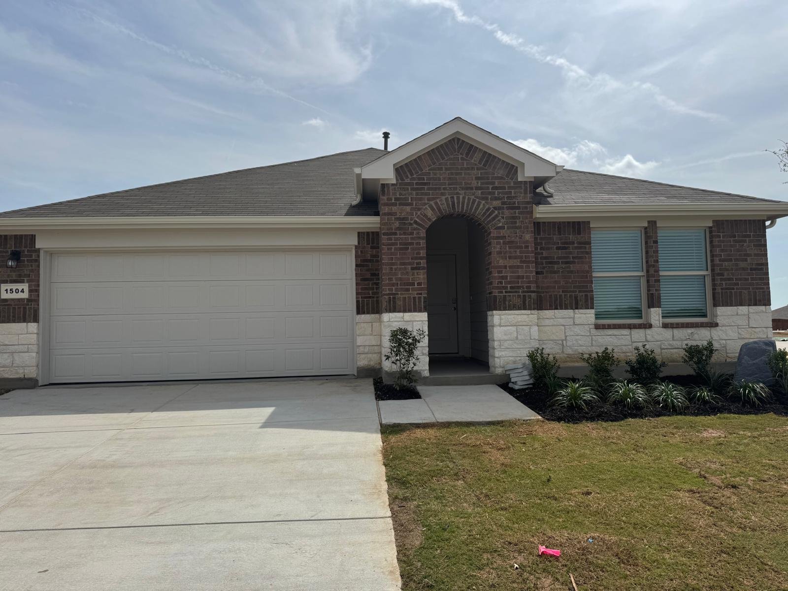 Krum House: 1504 Tin Roof RD