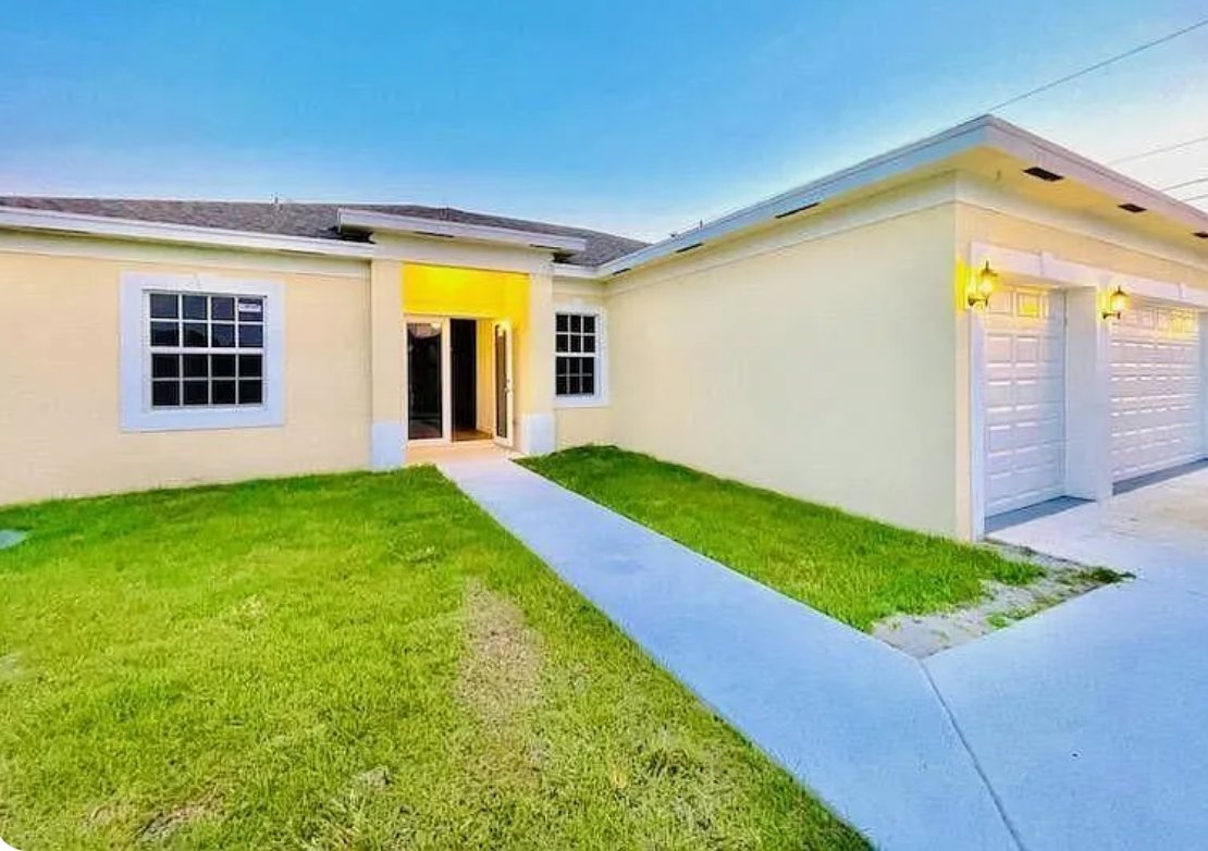 Port St Lucie House: 986 SW College Park Road