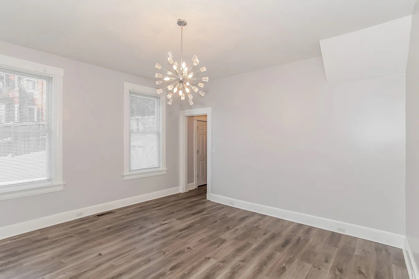 Cincinnati House: 1937 Fairmount Ave