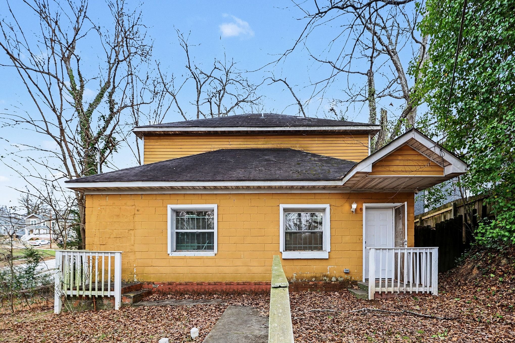 Atlanta House: 455 Joseph E Lowery Blvd NW