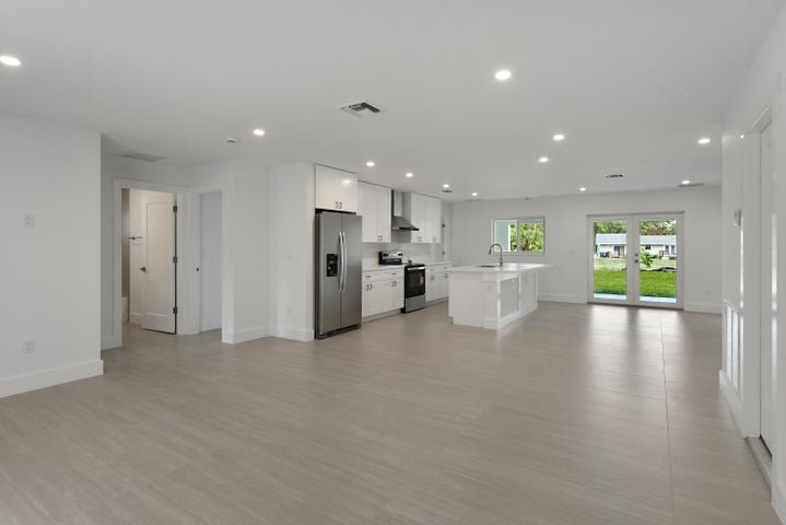 West Palm Beach House: 13177 47th Court N