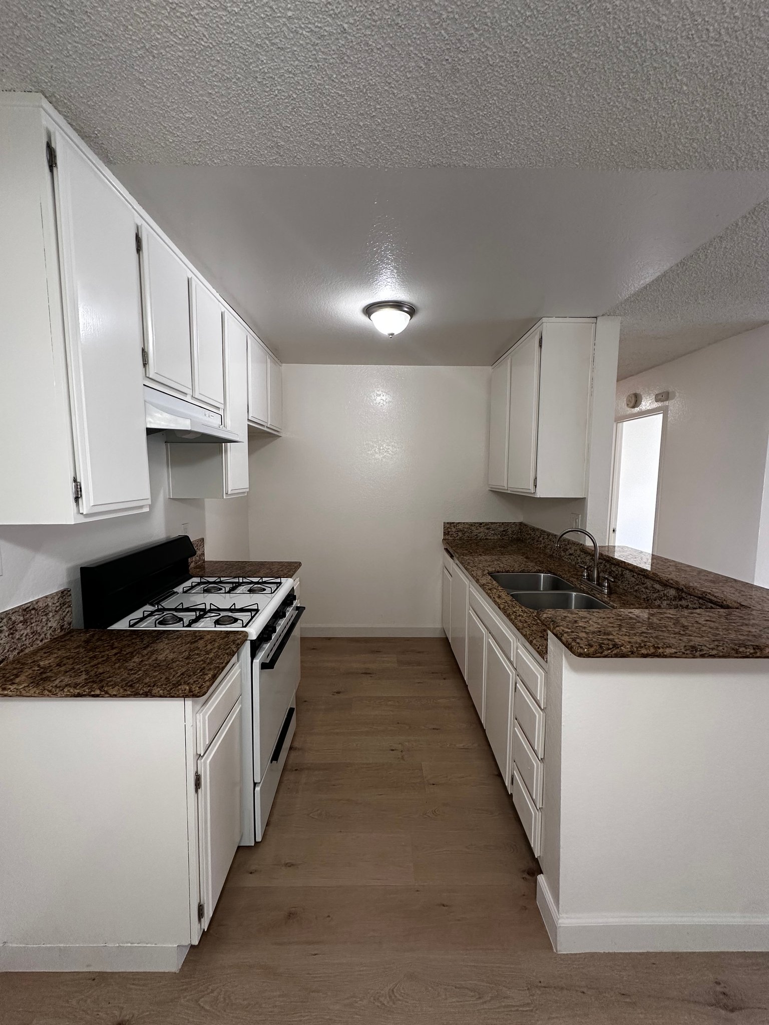Covina Apartment: 5134 N. Glendora Ave