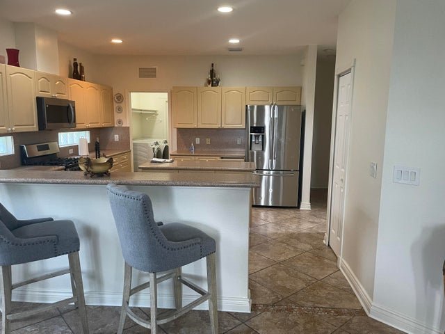 Wellington House: 10690 Old Hammock Way