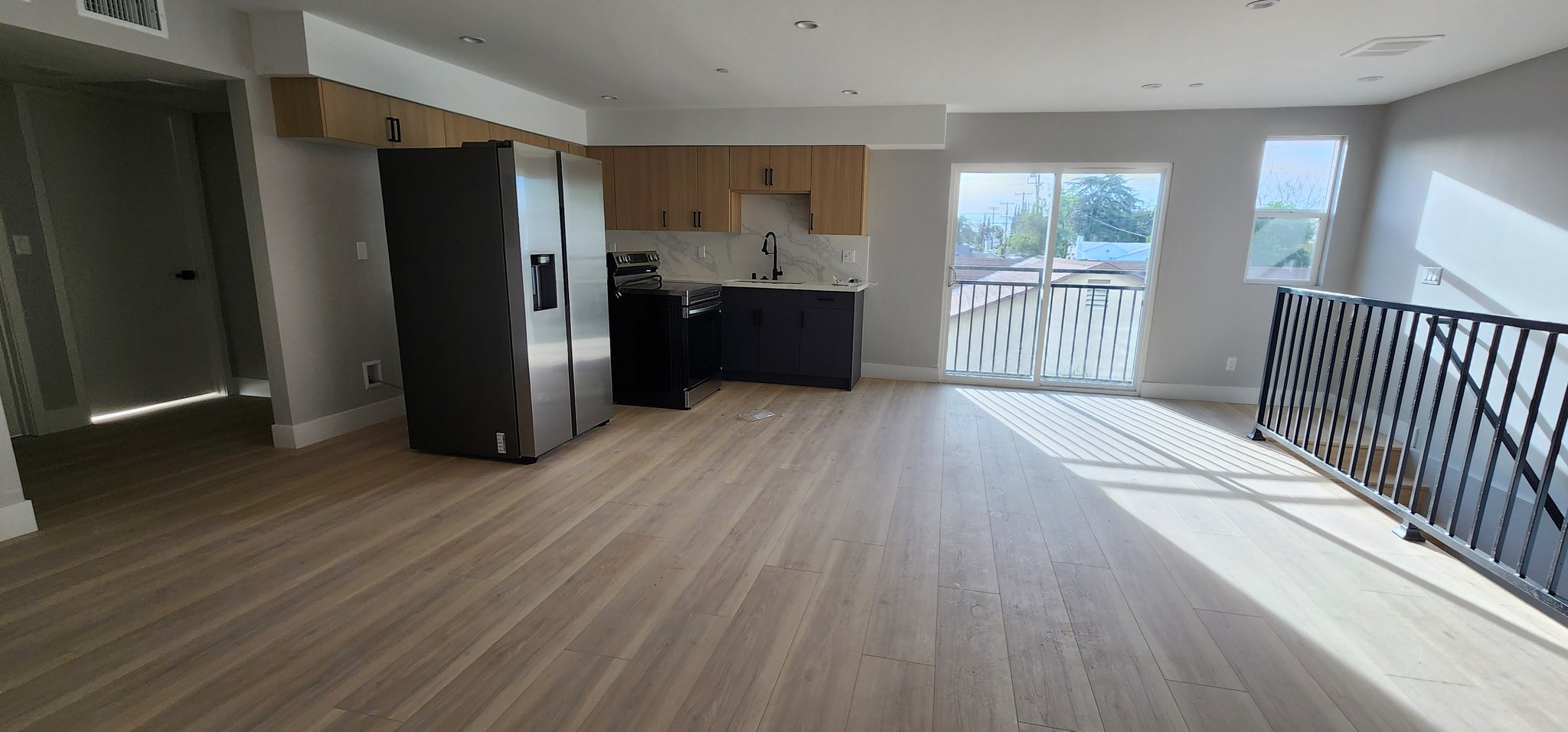 North Hollywood Townhome: 5725 Klump Ave