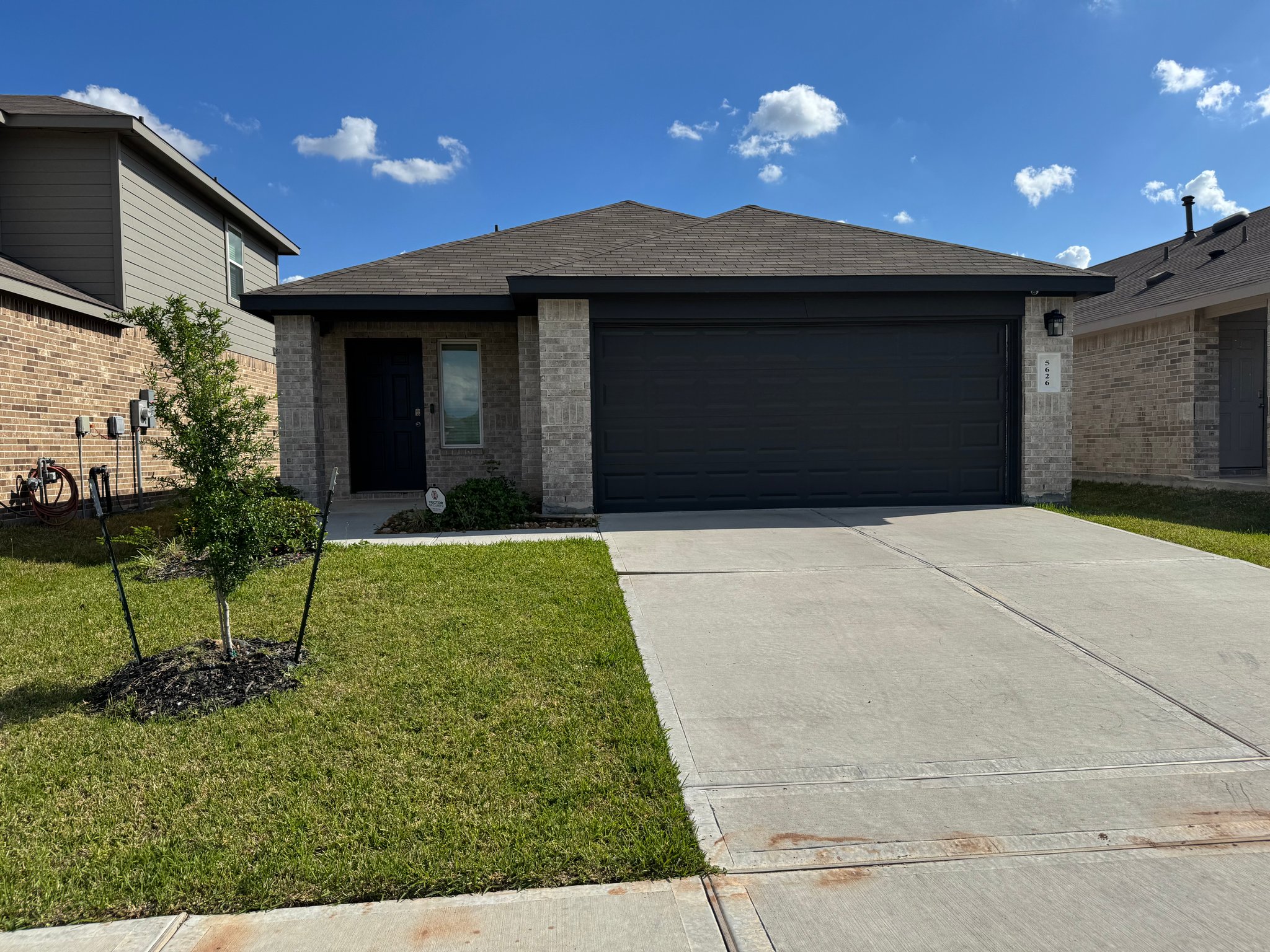 Spring House: 5626 Vintage Oakmont Dr
