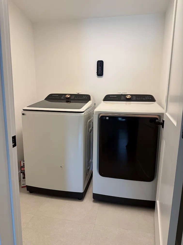 Miami House: 14273 SW 52nd St