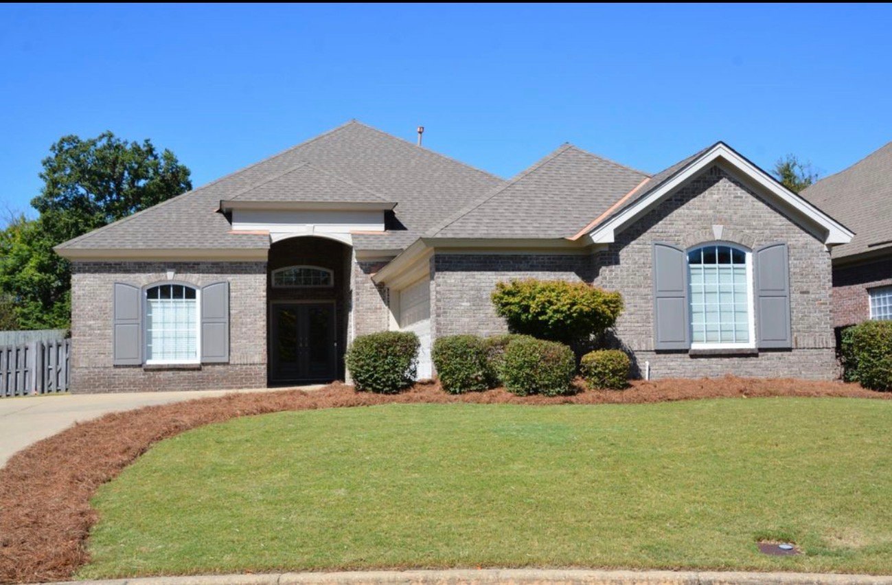 Montgomery House: 2206 Wyndgate Dr