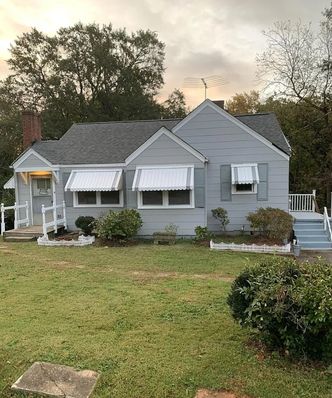 Greenville House: 8 Virnelle St