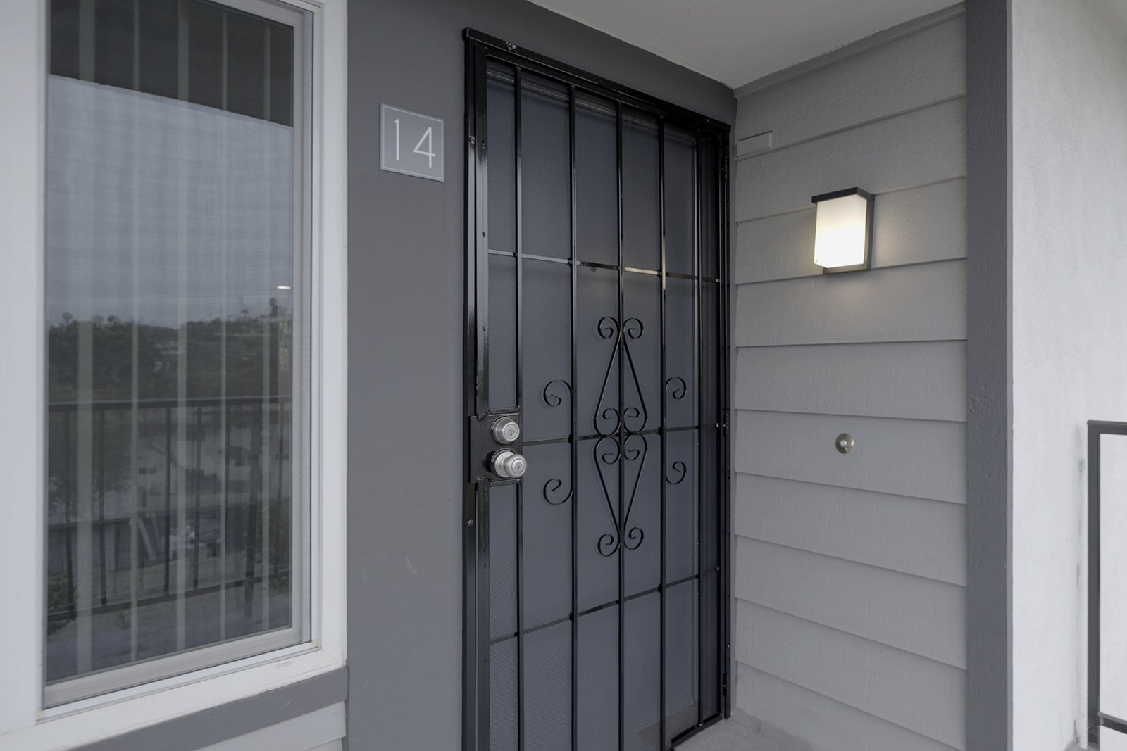 Vista Condo: 1050 Meadowlake Drive