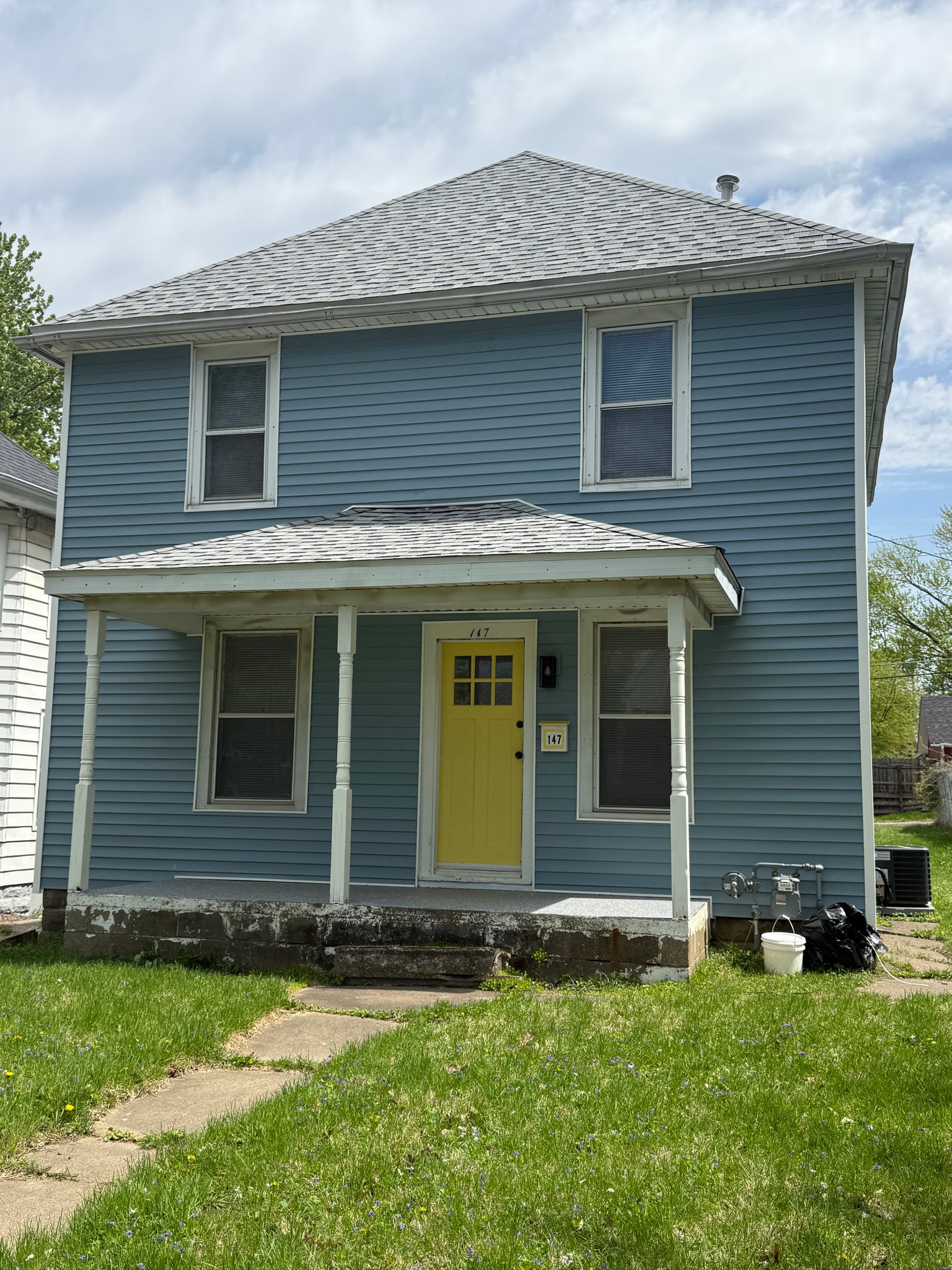 Silvis House: 147 15th St