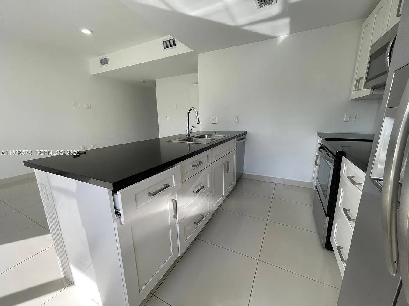 Homestead House: 26332 SW 134th Ct