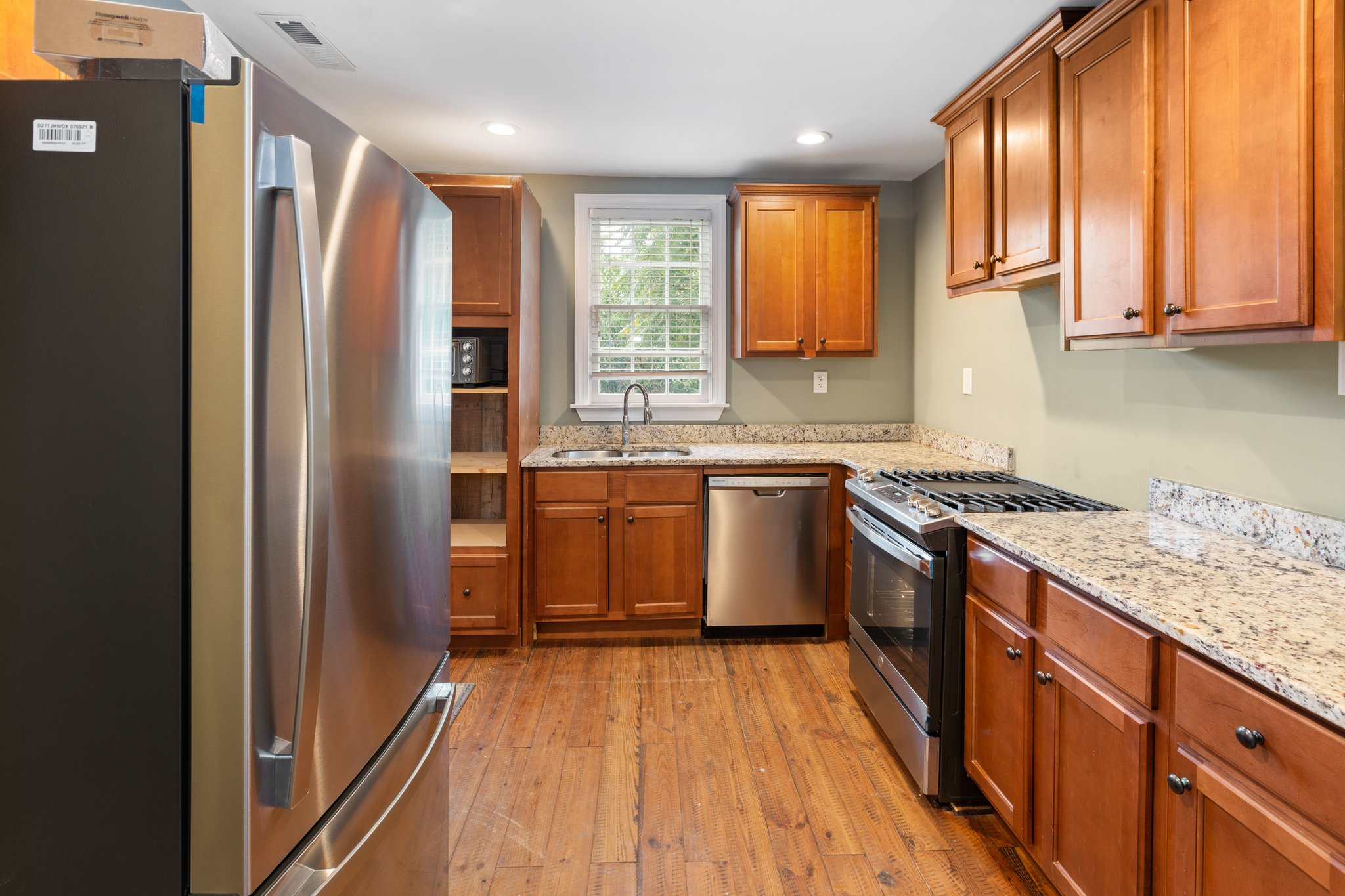 Charleston Multiplex: 13 Elizabeth St Unit B