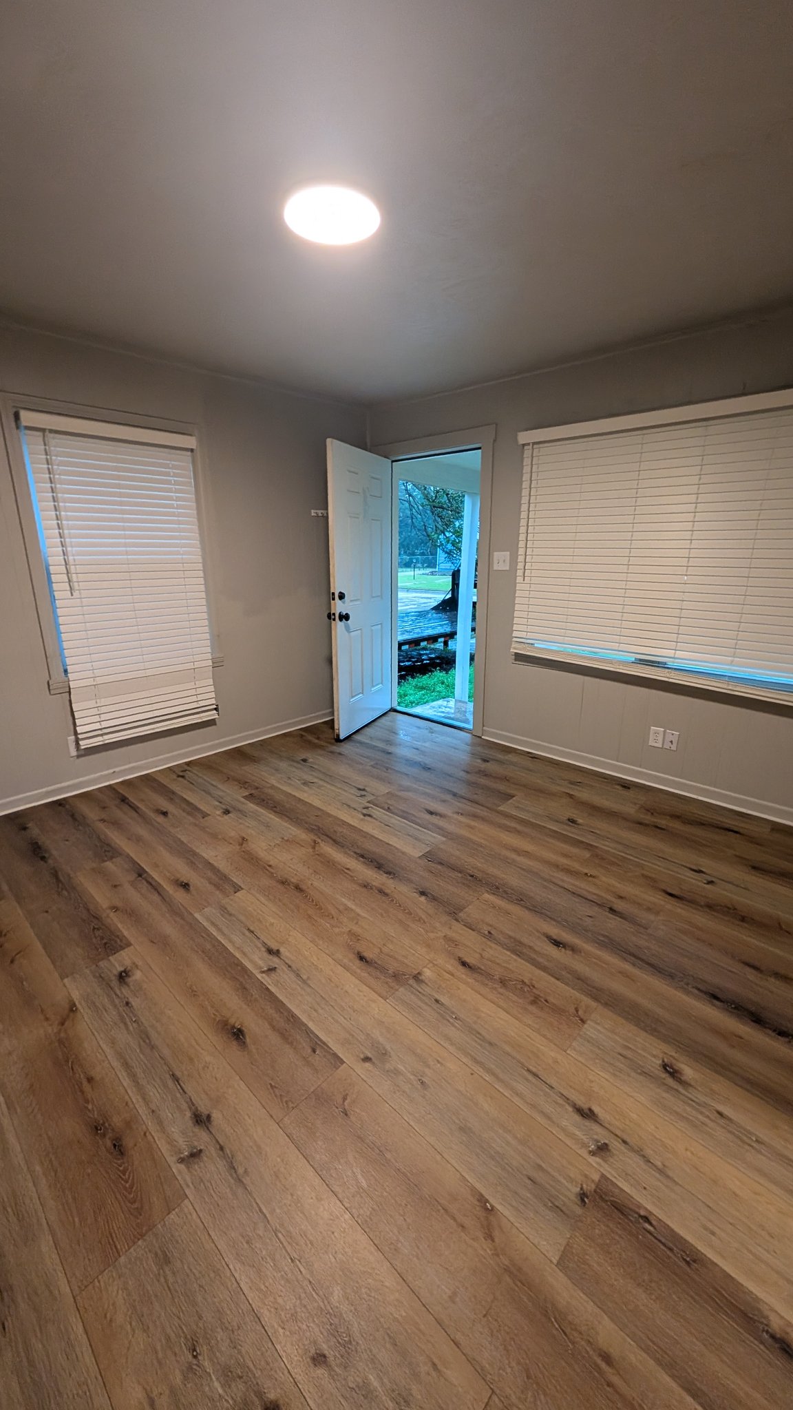 Salina Apartment: 622N 12th St
