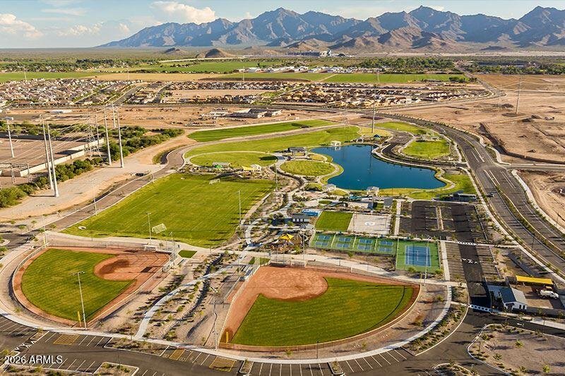 Avondale House: 1111 Alamar Blvd and Broadway Rd