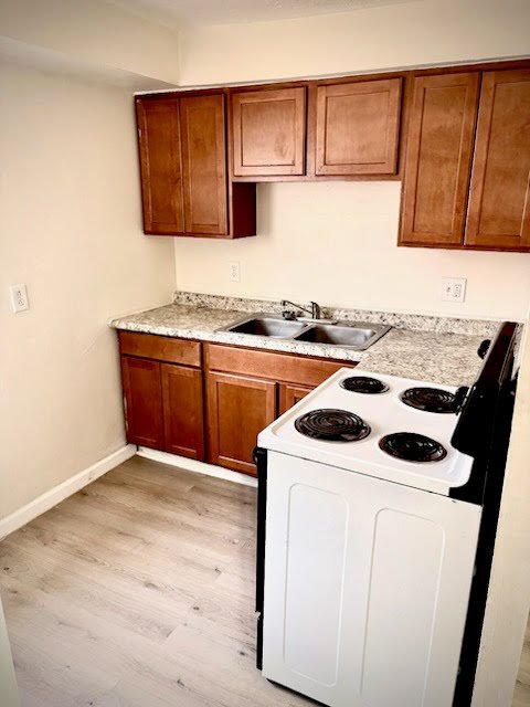 Cincinnati Apartment: 2324 Iroll Ave