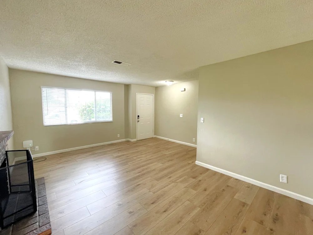 Fairfield House: 2155 Cormorant Dr