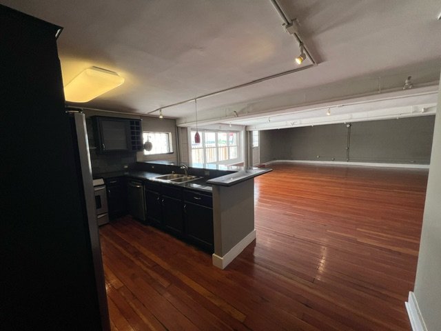 Tulsa Apartment: 2002 E 11th St