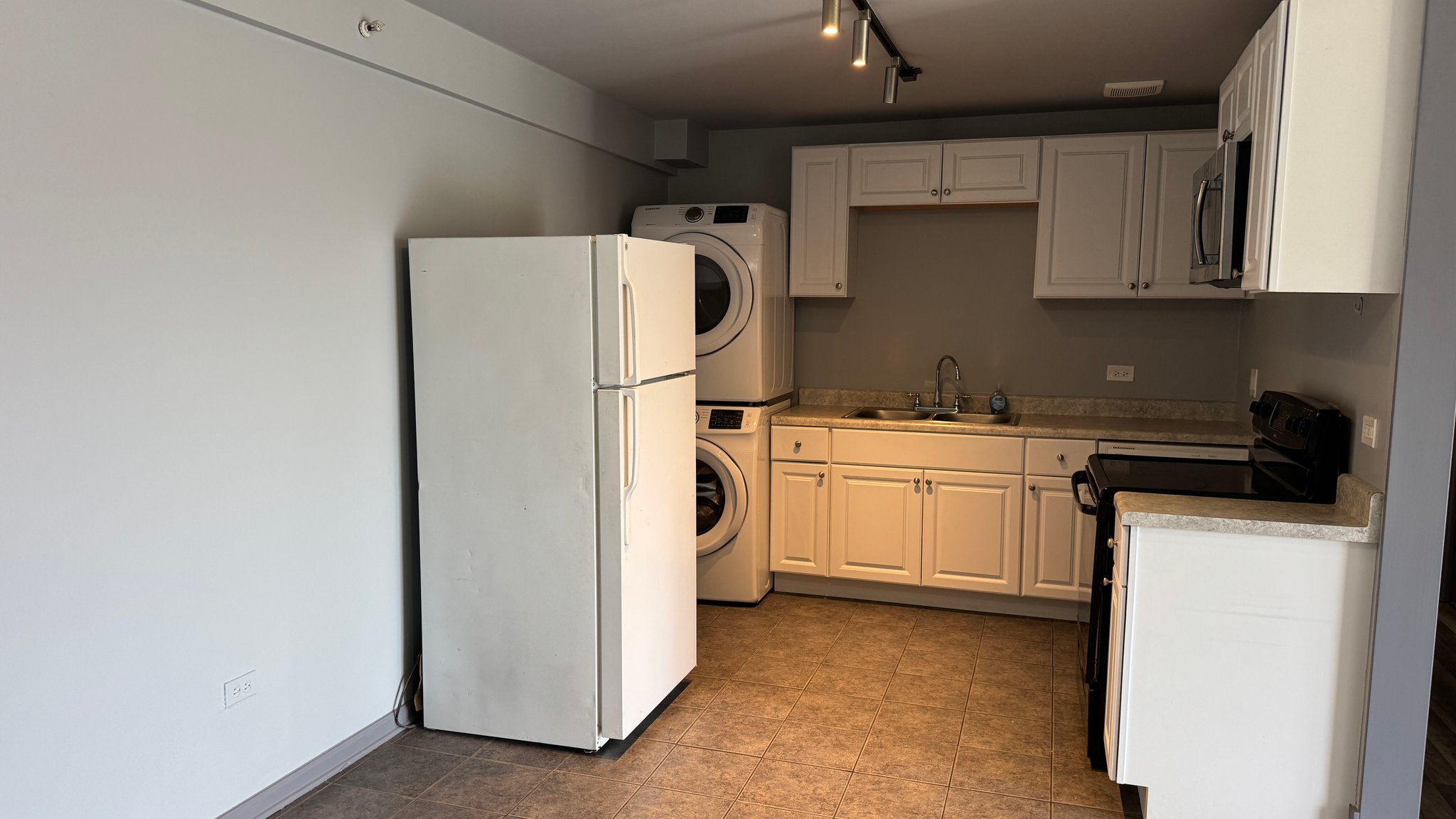 Palos Hills Condo: 8581 W 101st Ter