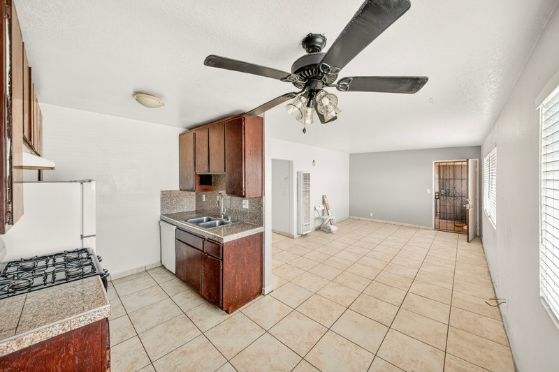 Harbor City House: 1115 W 252nd St