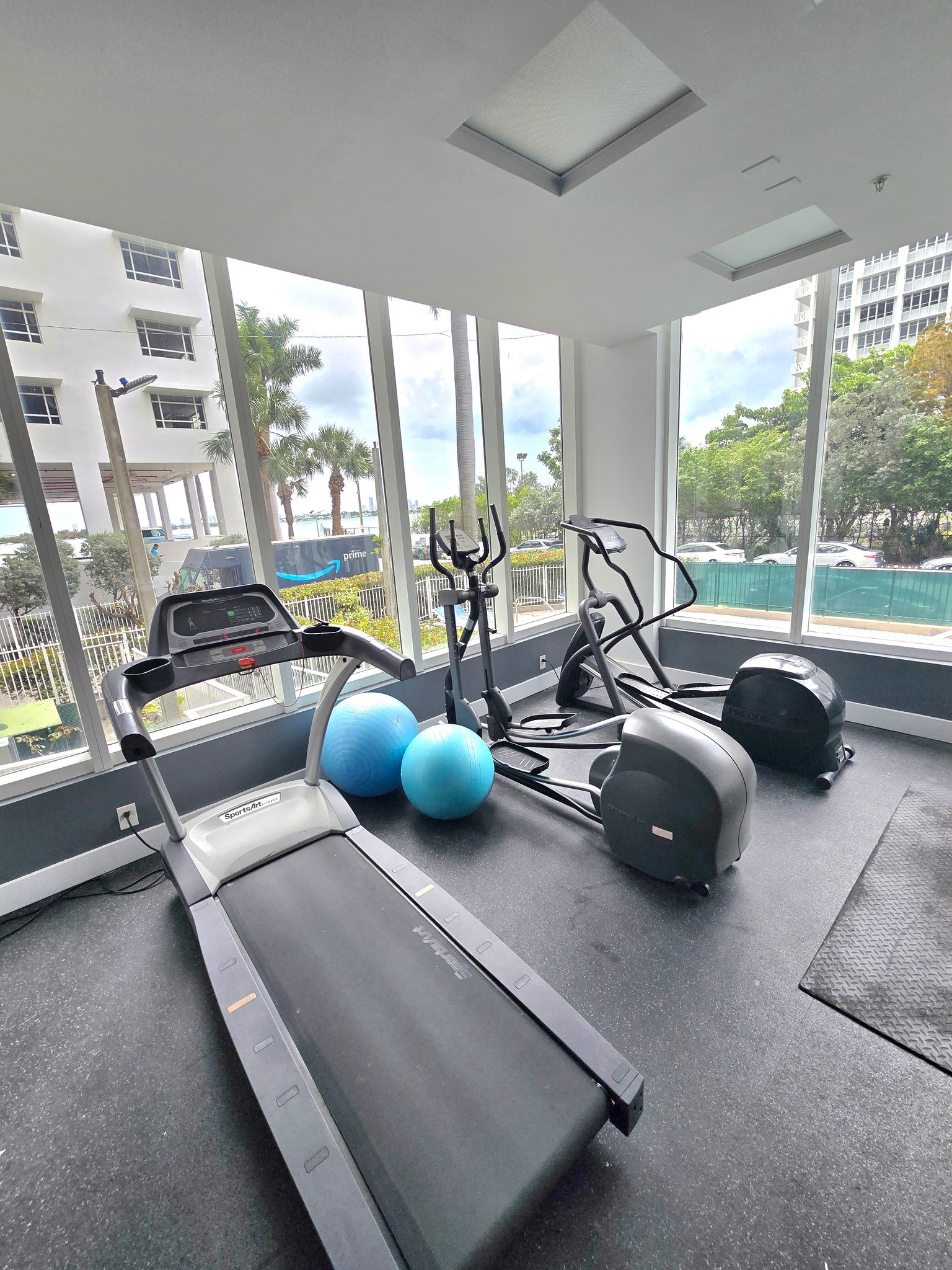 Miami Other: 615 ne 22 St