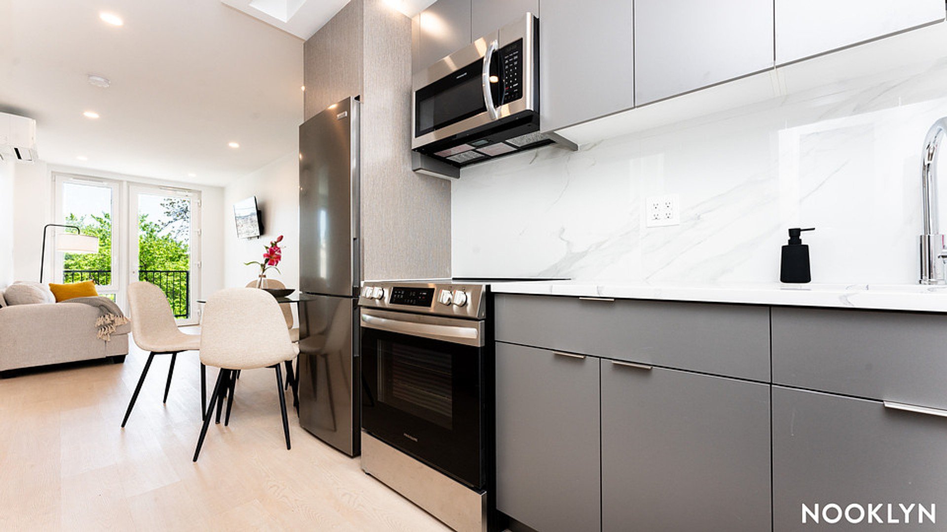 brooklyn Apartment: 1499 Bedford Ave