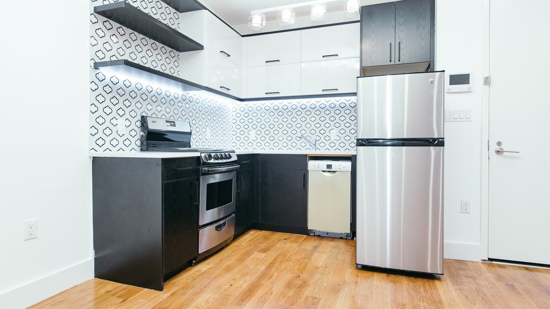 brooklyn Apartment: 876 Bergen Street