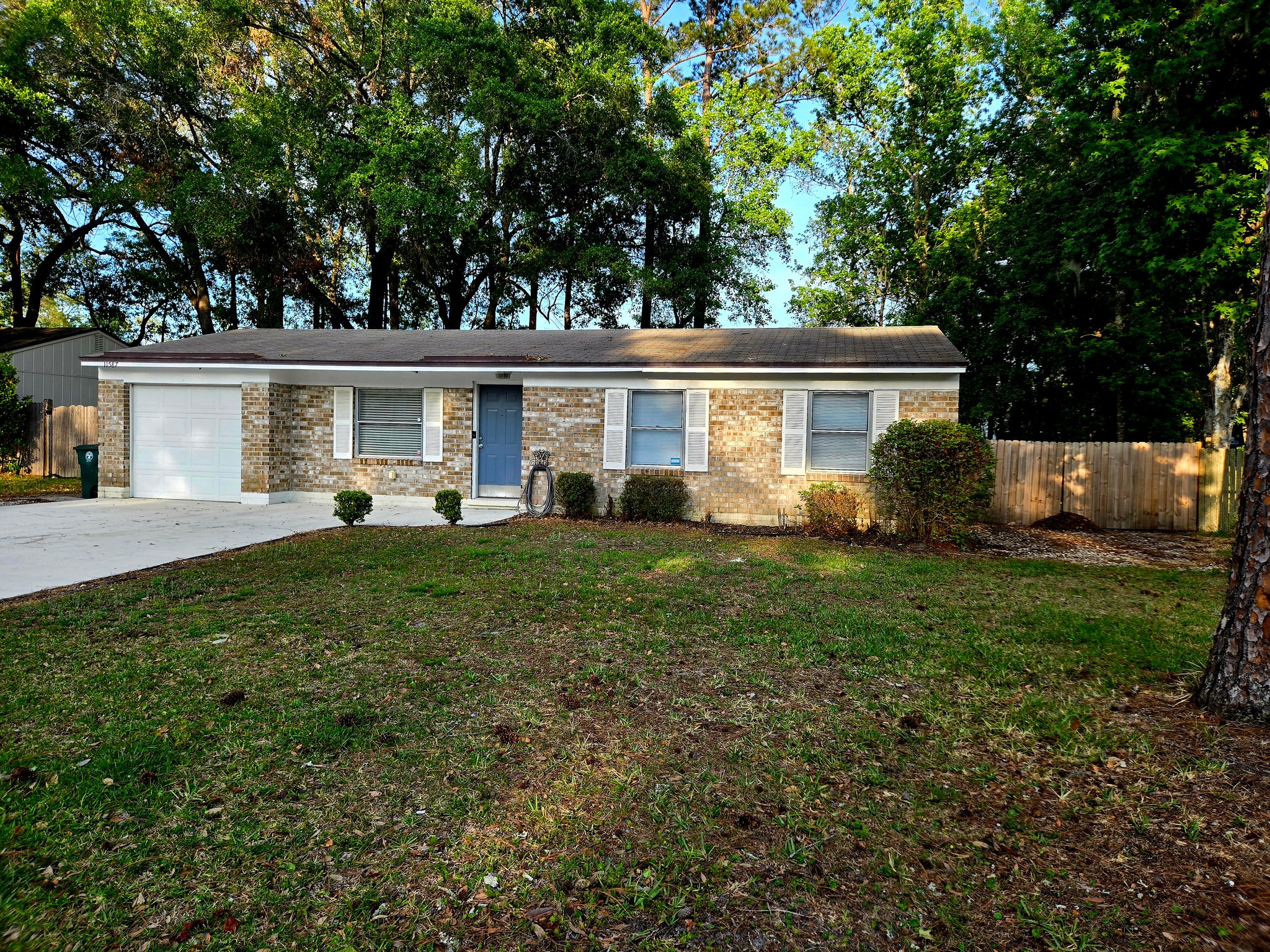 Jacksonville House: 11587 Gwynford Ln