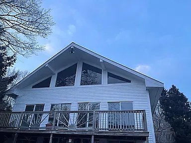 Tiverton Townhome: 58 Urbans Ln