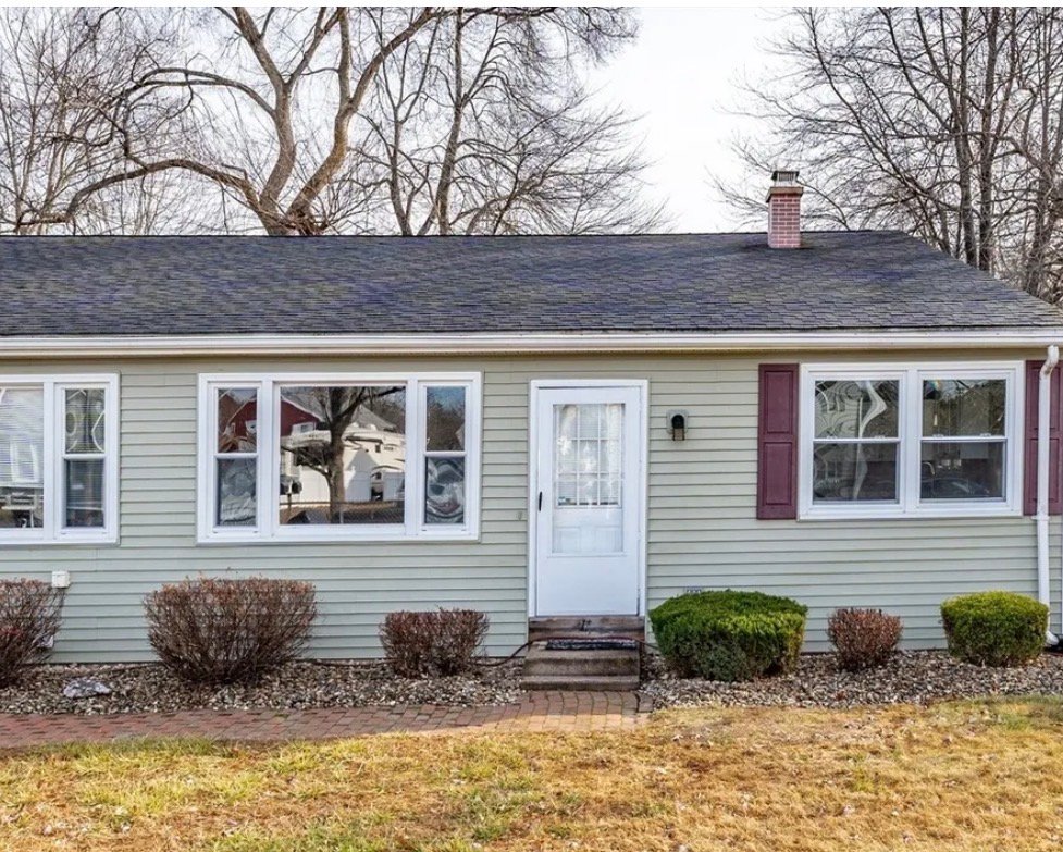 Feeding Hills Multiplex: 11 Hope Farms Dr