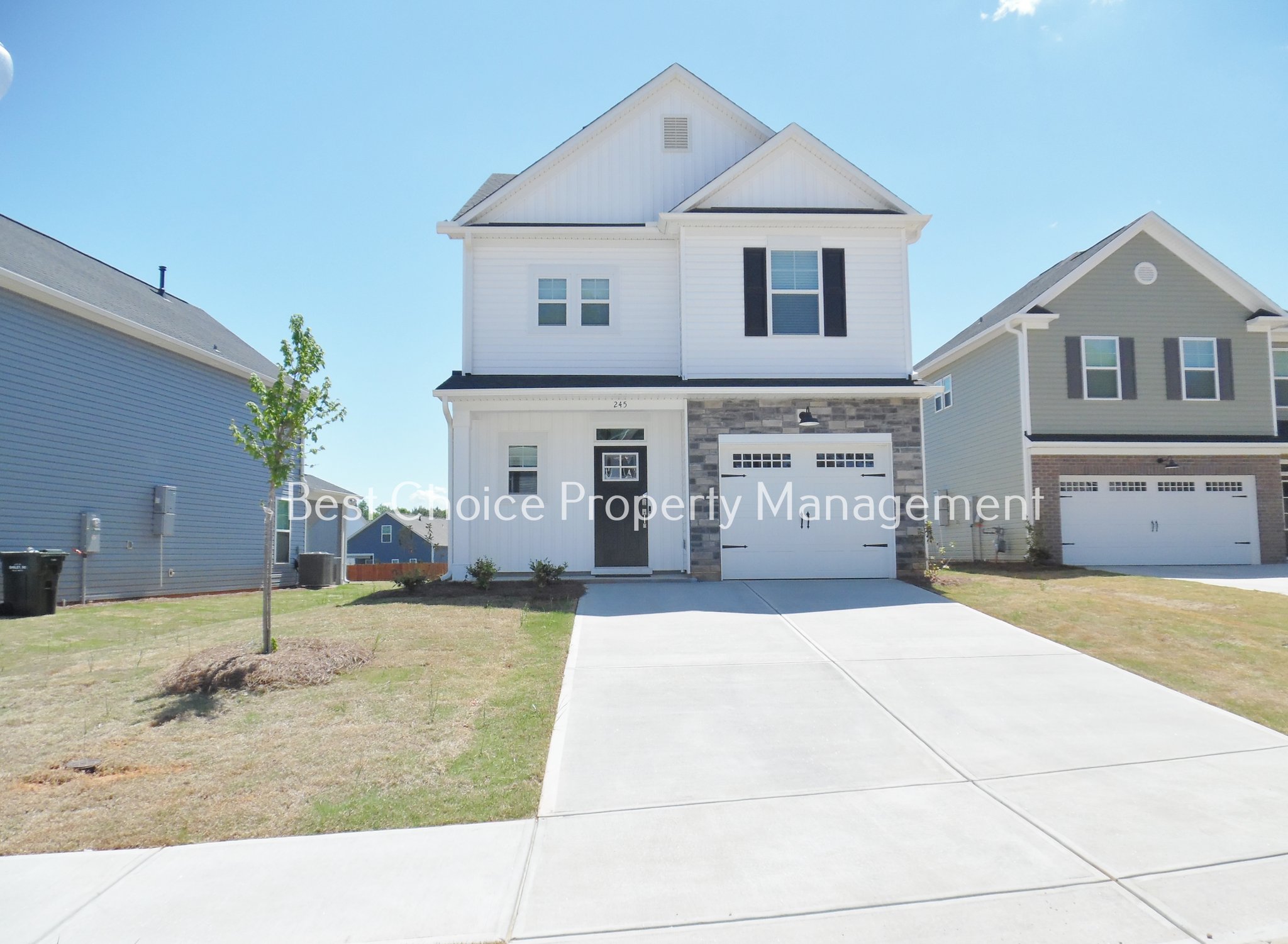 easley House: 245 brown cir