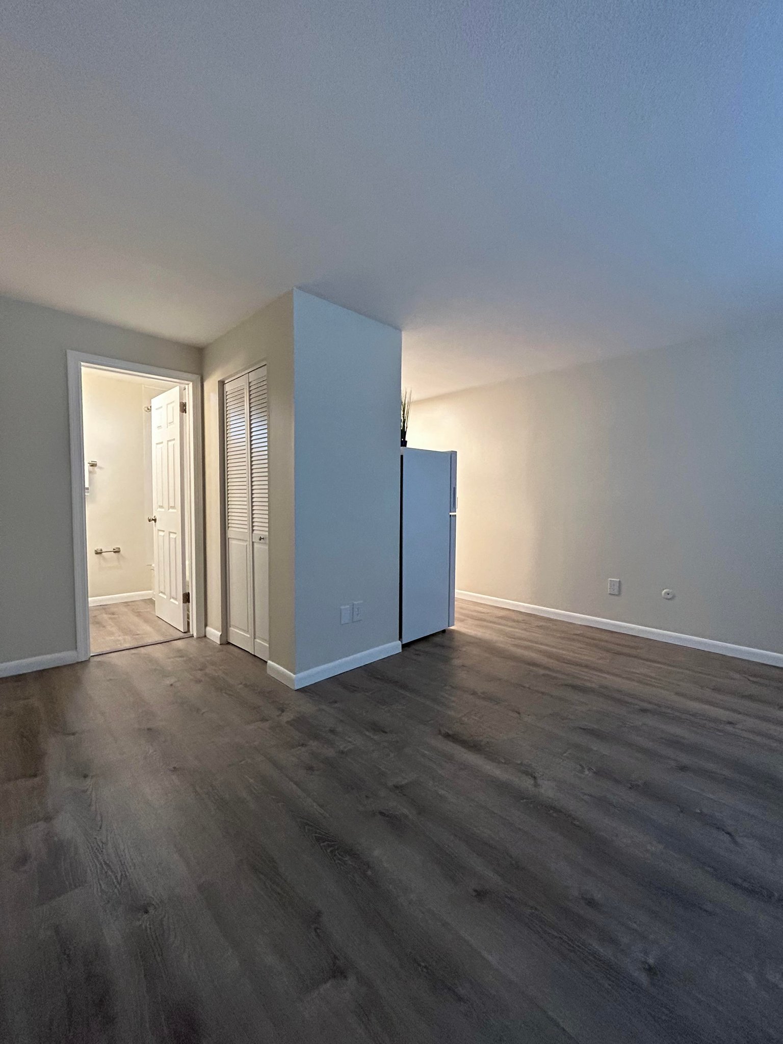 West Springfield Apartment: 469 Westfield Street